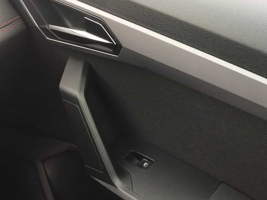 Seat Arona 1.5 TSI ACC*AHK*Kam.*KeyLess*Klima*LED 05/2019-photo-15