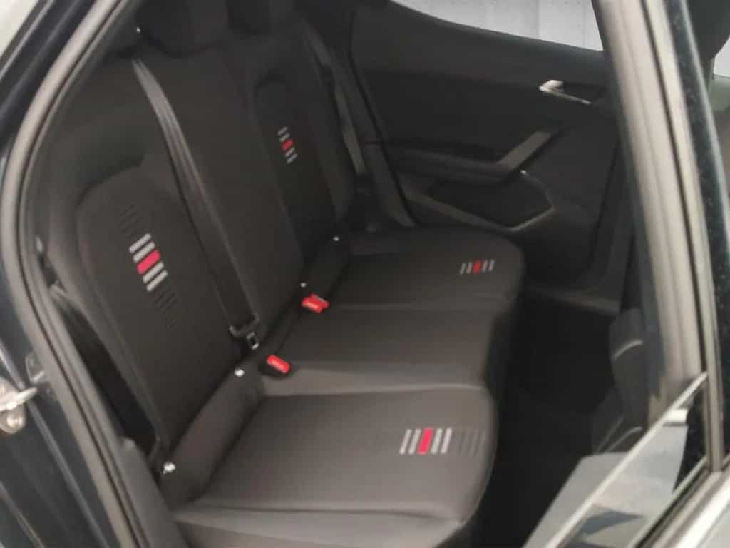 Seat Arona 1.5 TSI ACC*AHK*Kam.*KeyLess*Klima*LED 05/2019-photo-17