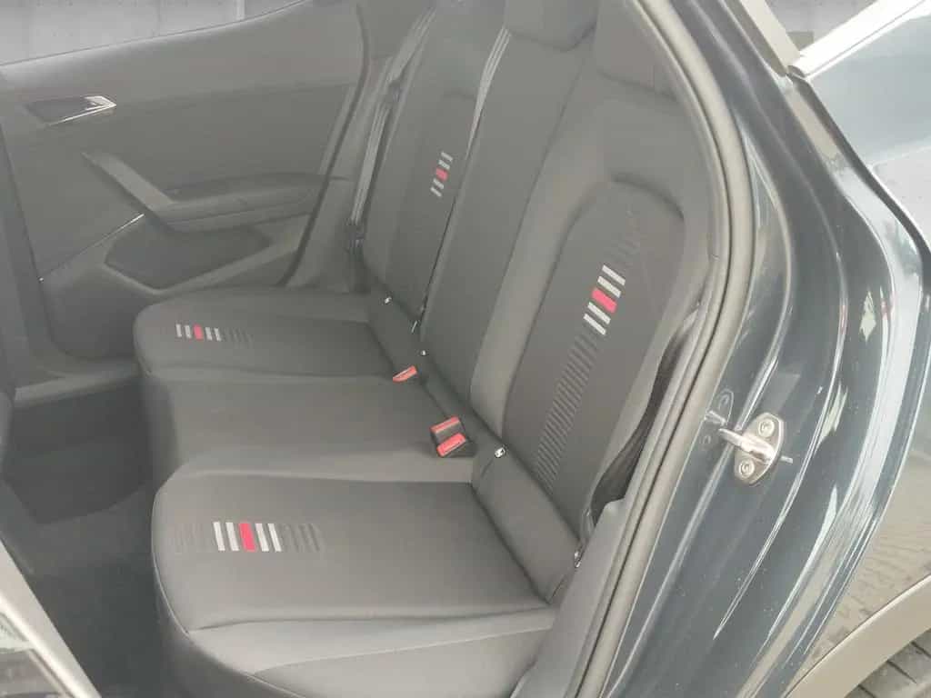 Seat Arona 1.5 TSI ACC*AHK*Kam.*KeyLess*Klima*LED 05/2019-photo-8