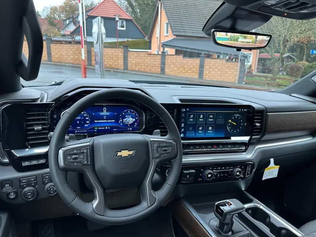 Chevrolet Silverado High Country 3.0 Duramax 22" LED 04/2025-photo-29