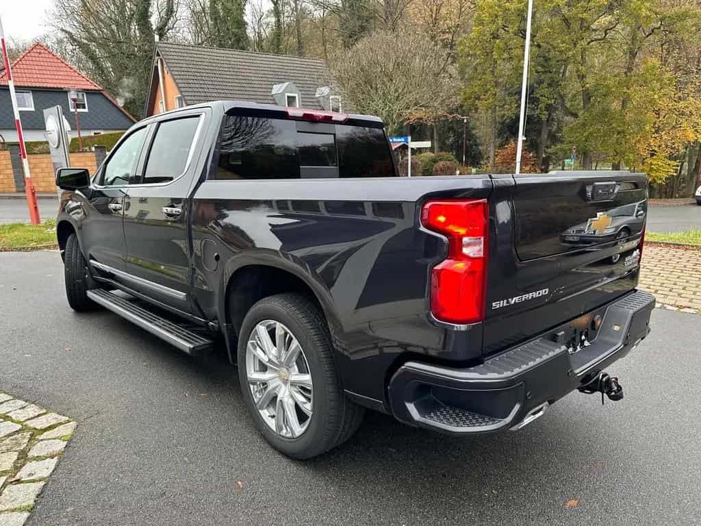Chevrolet Silverado High Country 3.0 Duramax 22" LED 04/2025-photo-34