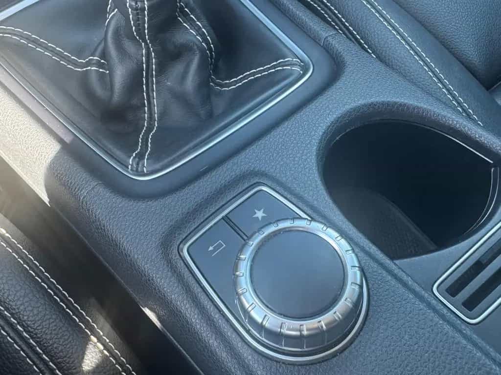 Mercedes-Benz GLA 200 AMG/Style Edition/CAM/AHK/LEDER/1.HD/LED 12/2018-photo-37
