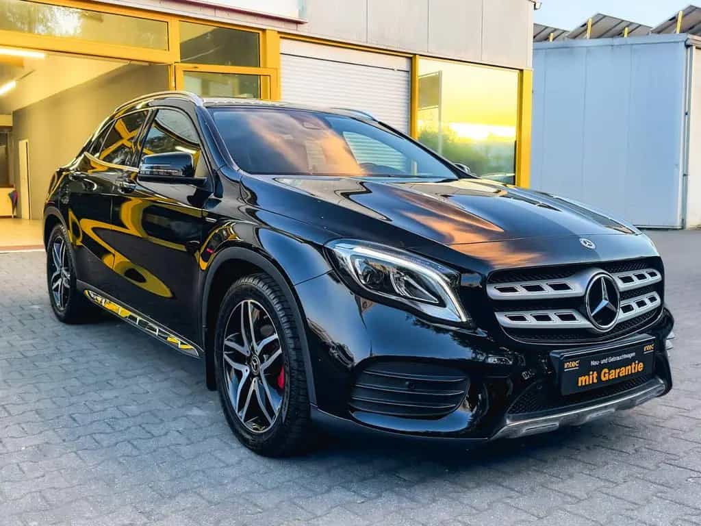 Mercedes-Benz GLA 200 AMG/Style Edition/CAM/AHK/LEDER/1.HD/LED 12/2018-photo-5