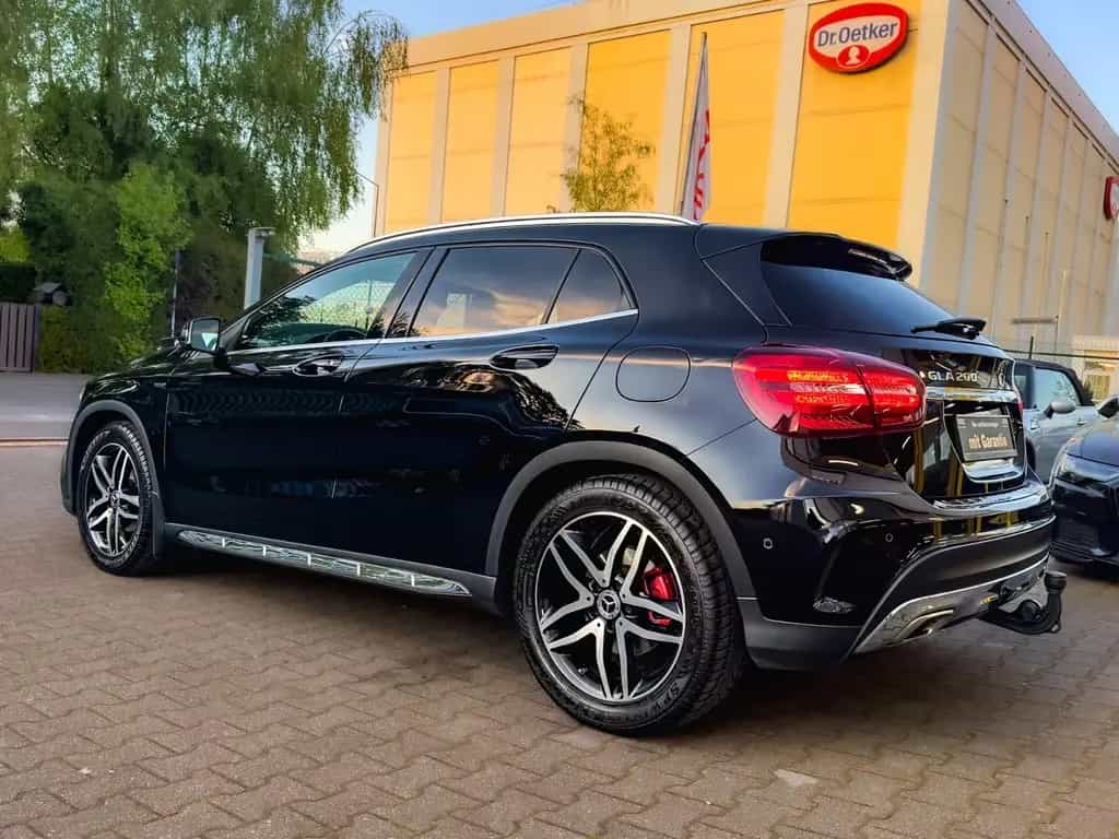 Mercedes-Benz GLA 200 AMG/Style Edition/CAM/AHK/LEDER/1.HD/LED 12/2018-photo-9