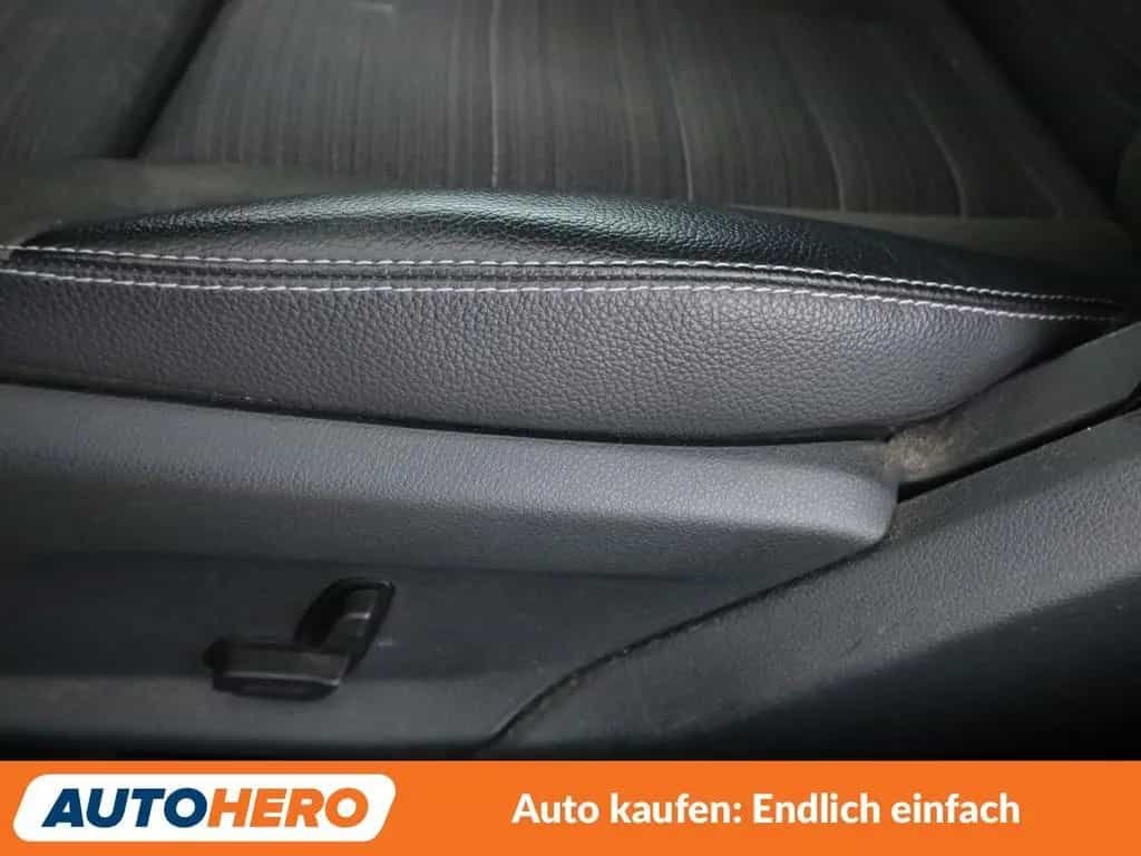 Mercedes-Benz C 200 Avantgarde Aut.*LED*NAVI*TEMPO*PDC*SHZ* 10/2015-photo-28