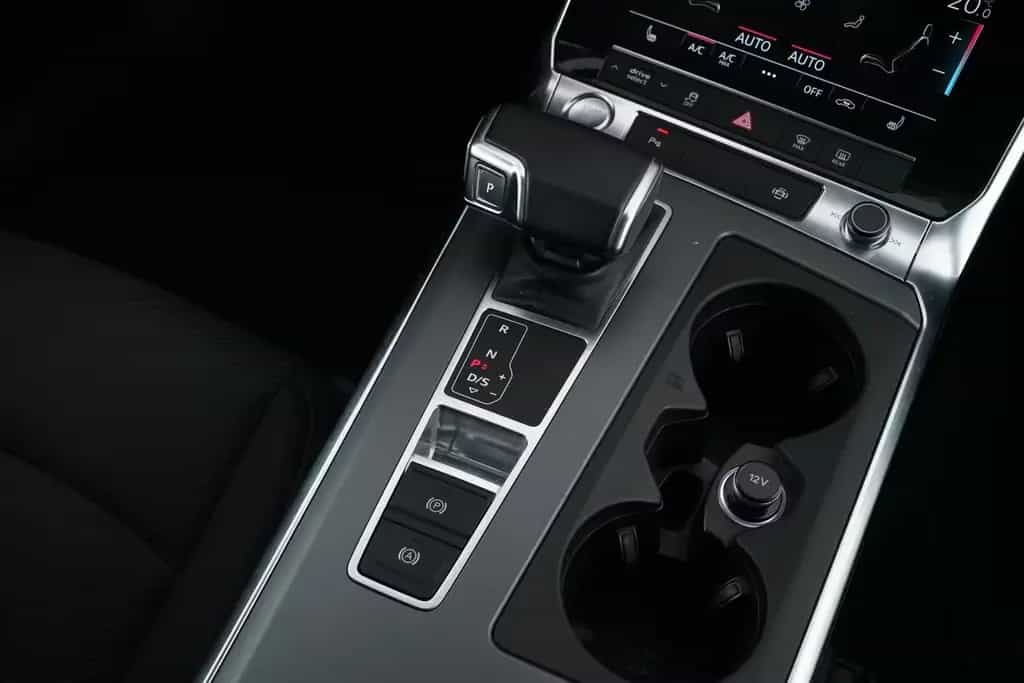 Audi A6 AVANT BASIS 40TDI S-TRONIC AUDI SCHECKHEFTuvm 05/2019-photo-23
