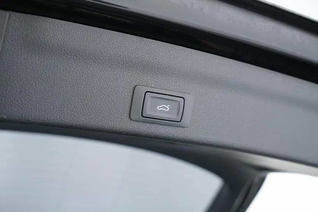 Audi A6 AVANT BASIS 40TDI S-TRONIC AUDI SCHECKHEFTuvm 05/2019-photo-26