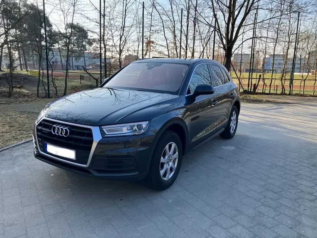 Audi Q5 quattro 08/2017-photo-0