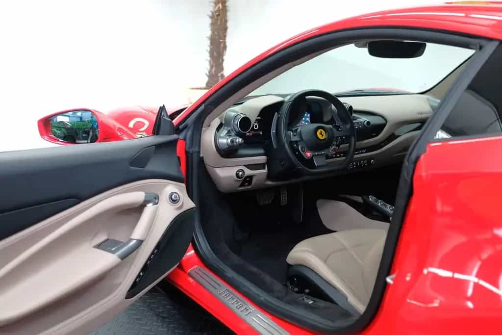 Ferrari F8 Tributo/LIFT/CAMERA/PDC/FULL ELECTRIC SEATS 03/2021-photo-11