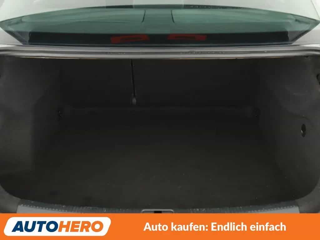 Audi A3 Limousine 1.5 TFSI ACT Sport*NAVI*TEMPO*PDC* 05/2018-photo-17