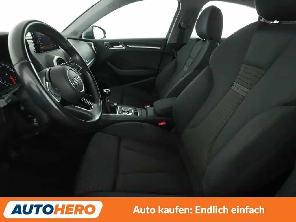 Audi A3 Limousine 1.5 TFSI ACT Sport*NAVI*TEMPO*PDC* 05/2018-photo-9
