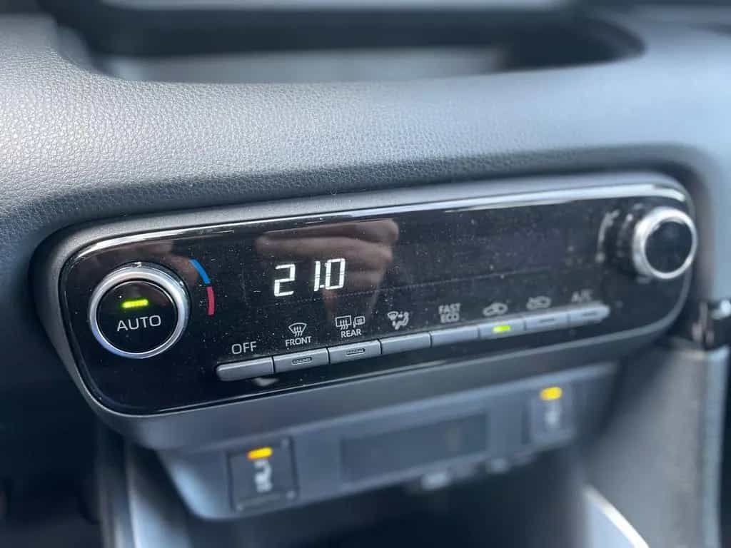 Mazda 2 Hybrid Exclusive-Line CARPLAY/CAM/ACC/SHZ/GAR! 04/2025-photo-19