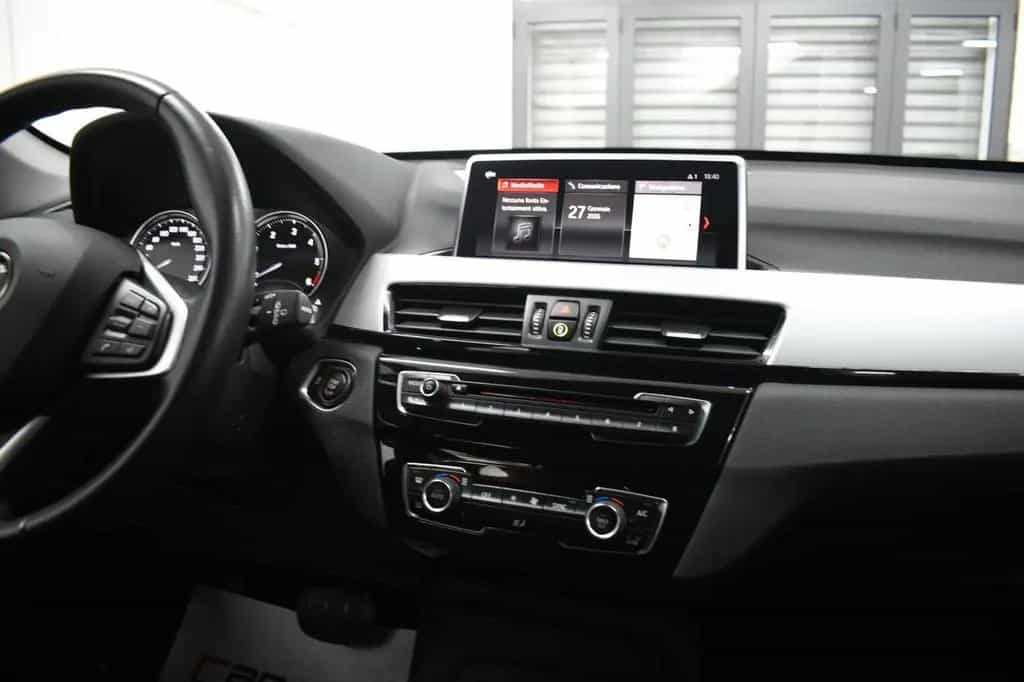 BMW X1 Bmw X1 xDrive18d Advantage 01/2021-photo-7