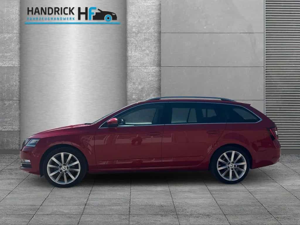 Skoda Octavia COMBI 2,0 TDI PREMIUM EDITION LEDER ACC 12/2019-photo-5