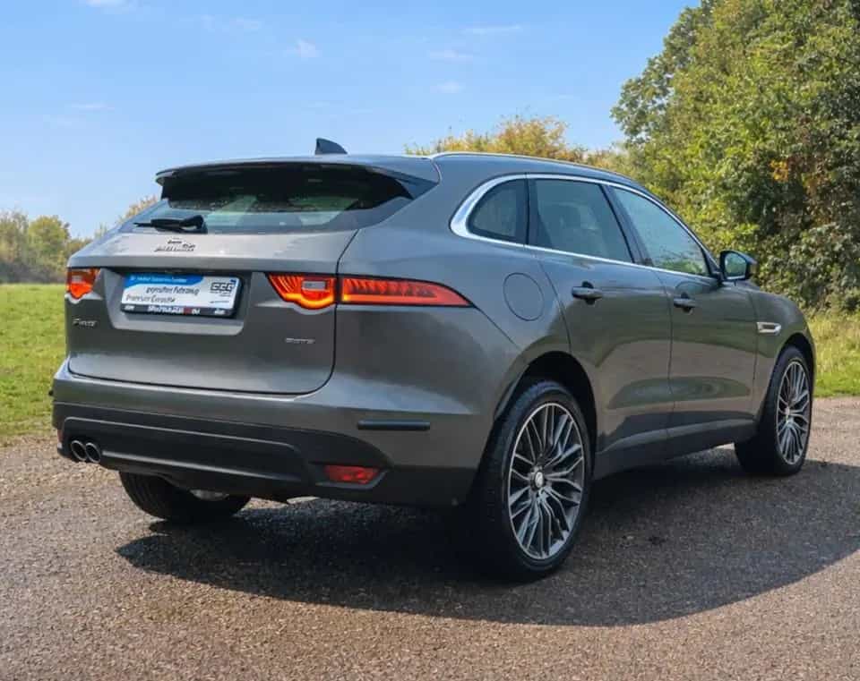 Jaguar F-Pace F-PACE Pure Leder Pano SHZ 07/2018-photo-1