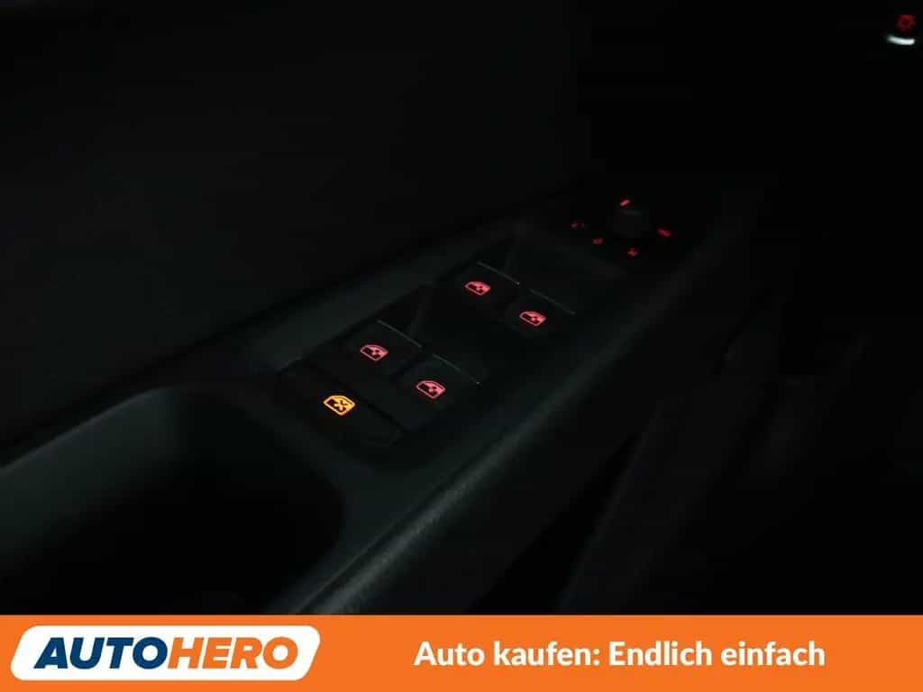 Seat Leon 1.4 TSI ACT FR Aut.*NAVI*TEMPO*PDC*SHZ*ALU* 07/2015-photo-24