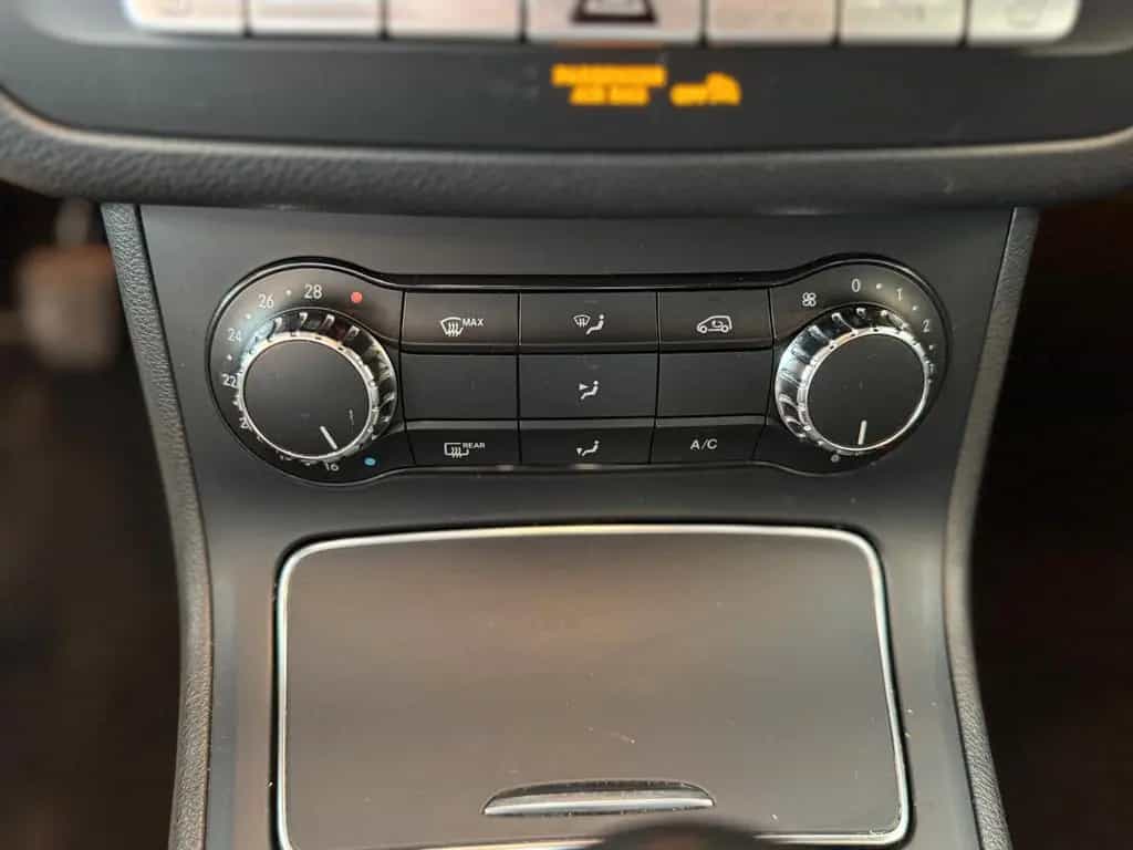 Mercedes-Benz B 180 Urban/Prog. PTS SHZ Navi Klima 03/2018-photo-17
