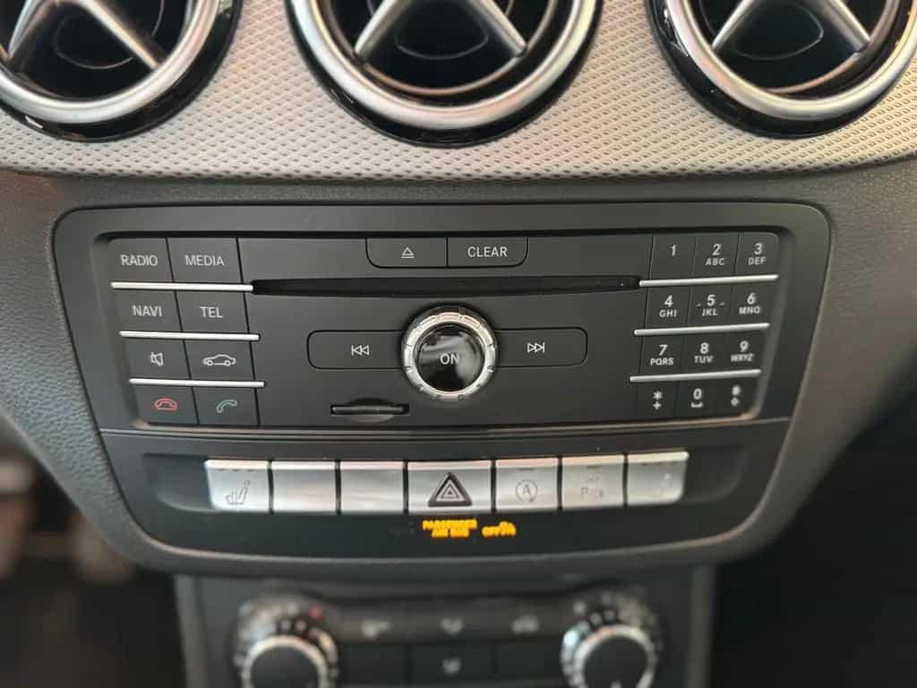Mercedes-Benz B 180 Urban/Prog. PTS SHZ Navi Klima 03/2018-photo-18