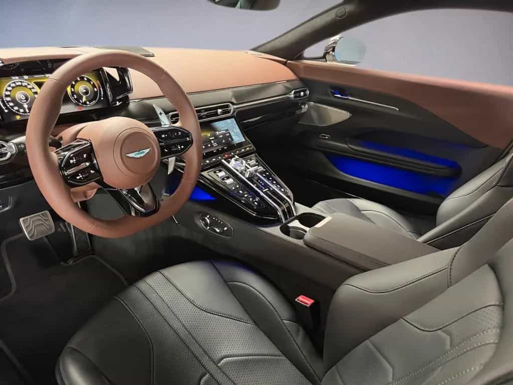 Aston Martin V8 Vantage Vantage Coupé | Lightning Silver | Int. Carbon null-photo-9