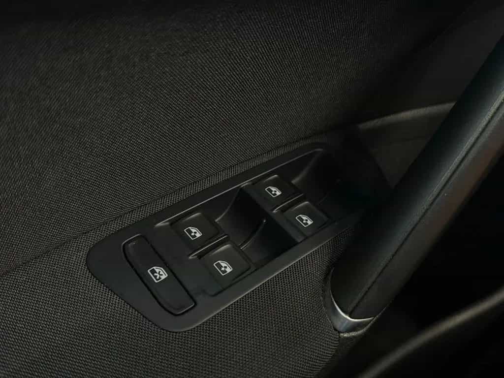 Volkswagen Golf VII Lim. Sound 11/2017-photo-14