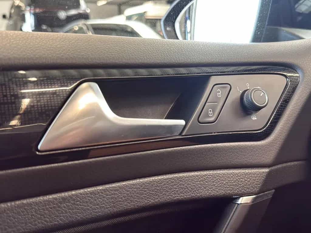 Volkswagen Golf VII Lim. Sound 11/2017-photo-24