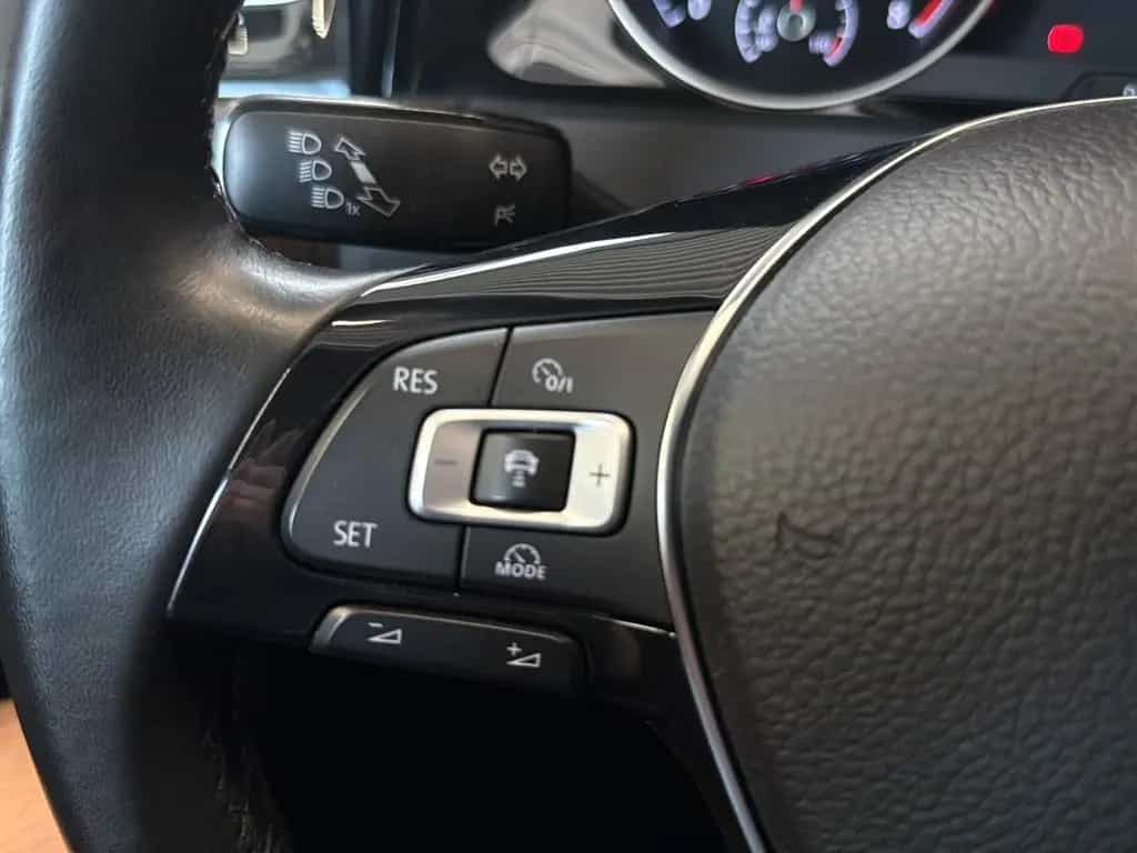 Volkswagen Golf VII Lim. Sound 11/2017-photo-25