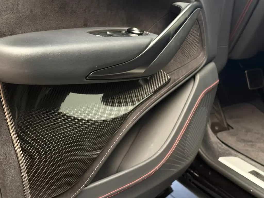 Aston Martin DBX 707 - Onyx Black - Standheizung 01/2024-photo-12