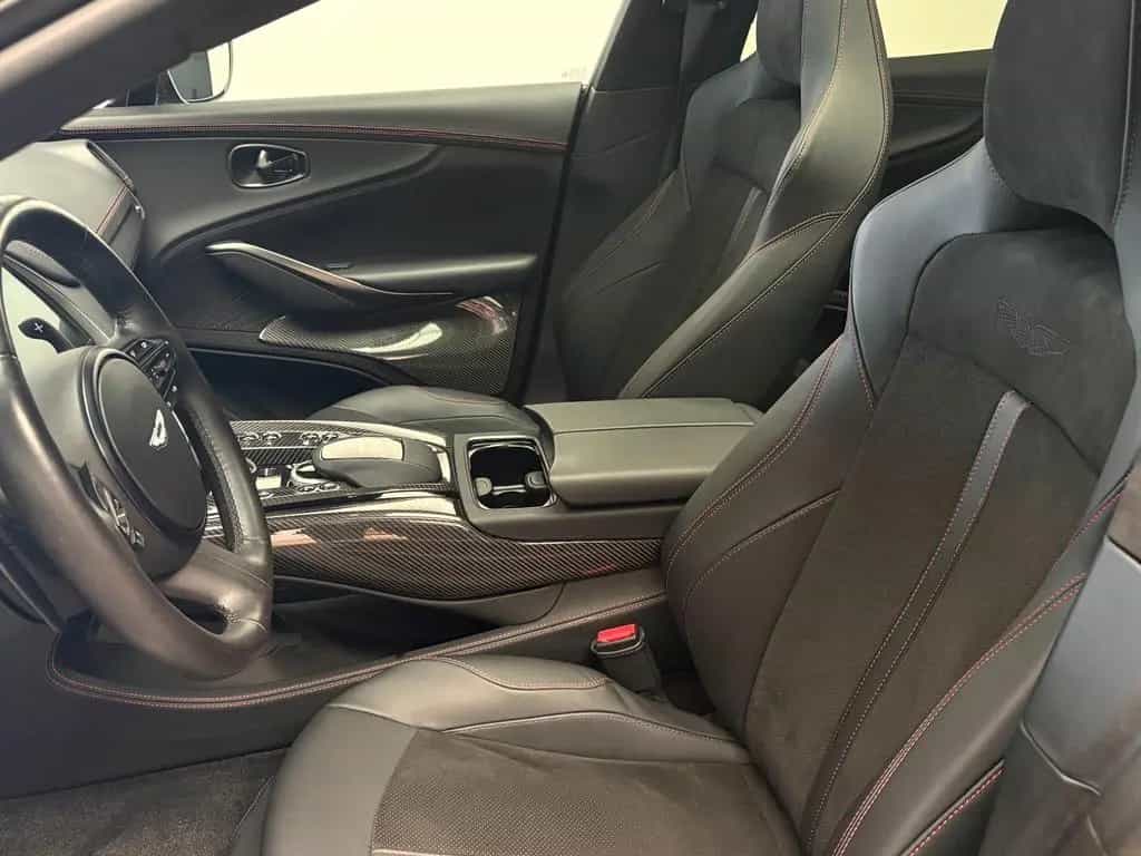 Aston Martin DBX 707 - Onyx Black - Standheizung 01/2024-photo-7