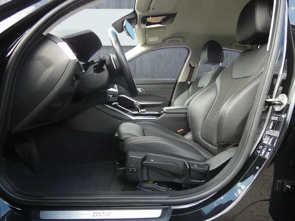 BMW 3 Series 320i xDrive Limousine Sport Line HiFi DAB LED 06/2021-photo-11