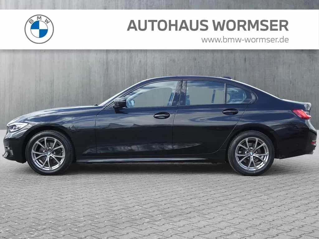 BMW 3 Series 320i xDrive Limousine Sport Line HiFi DAB LED 06/2021-photo-3