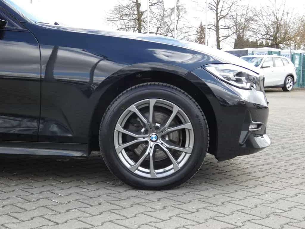BMW 3 Series 320i xDrive Limousine Sport Line HiFi DAB LED 06/2021-photo-31