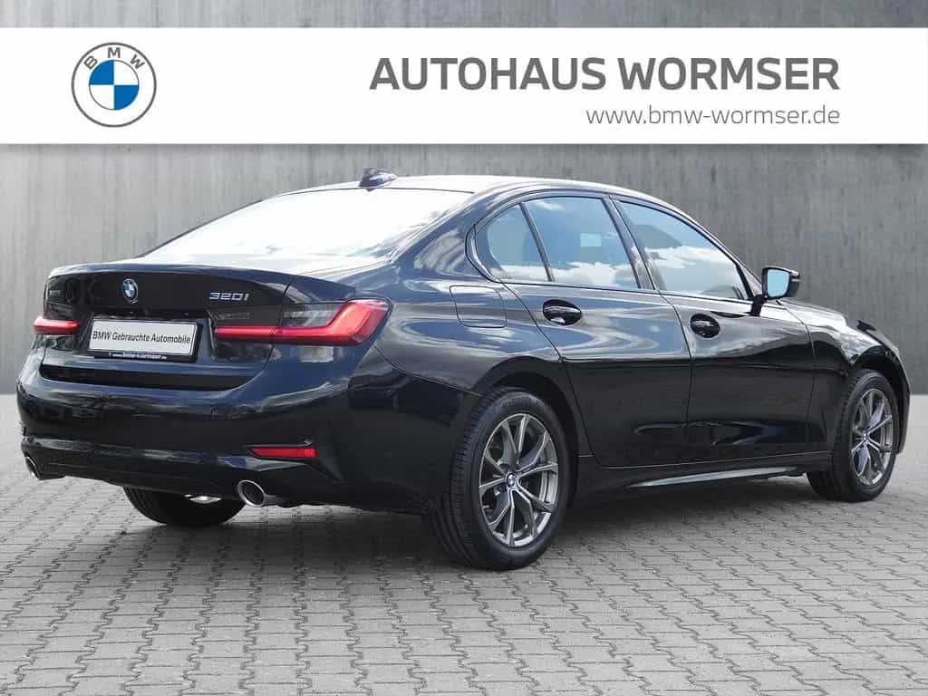 BMW 3 Series 320i xDrive Limousine Sport Line HiFi DAB LED 06/2021-photo-6
