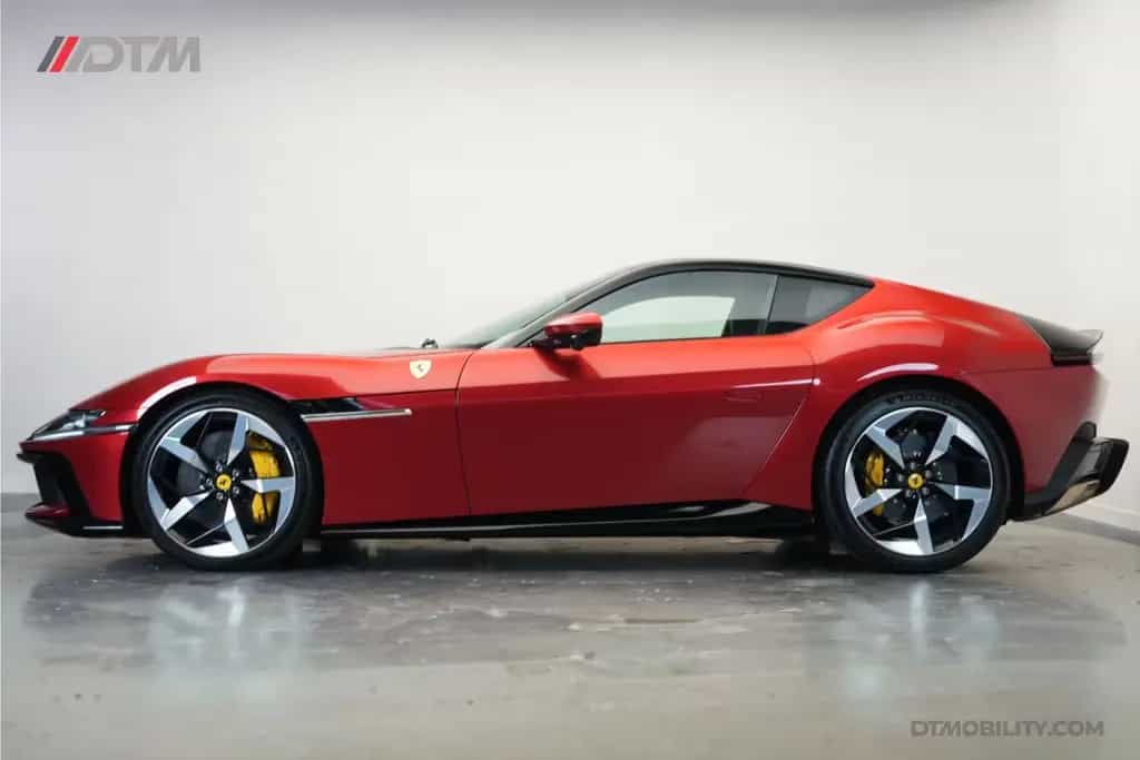 Ferrari 12 Cilindri 6.5 V12 Rosso 09/2025-photo-4