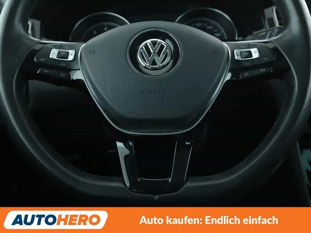 Volkswagen Golf VII 1.5 TSI ACT Highline BM Aut.*LED*ACC* 06/2017-photo-18