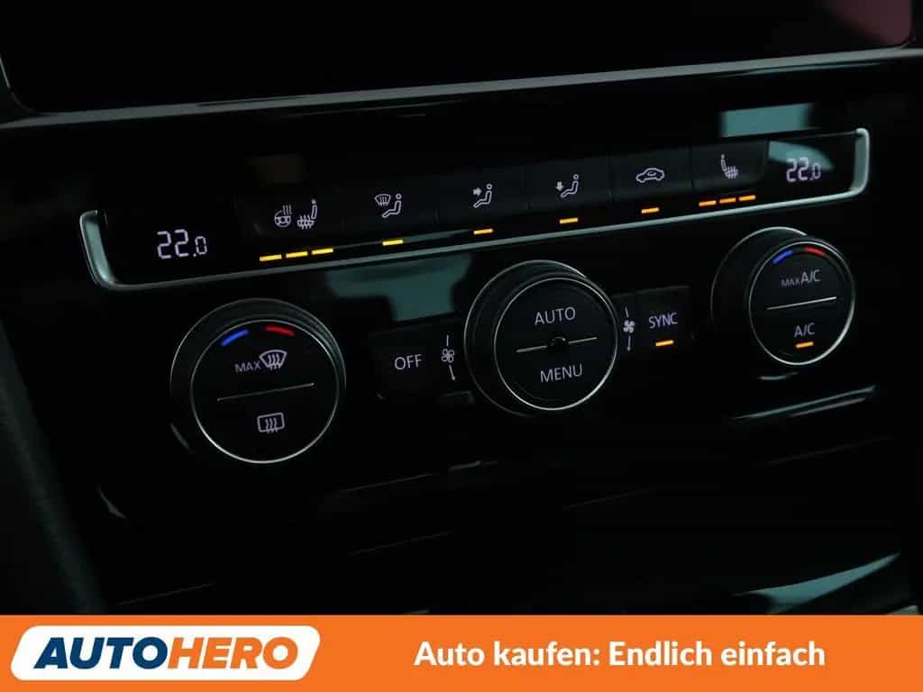 Volkswagen Golf VII 1.5 TSI ACT Highline BM Aut.*LED*ACC* 06/2017-photo-22