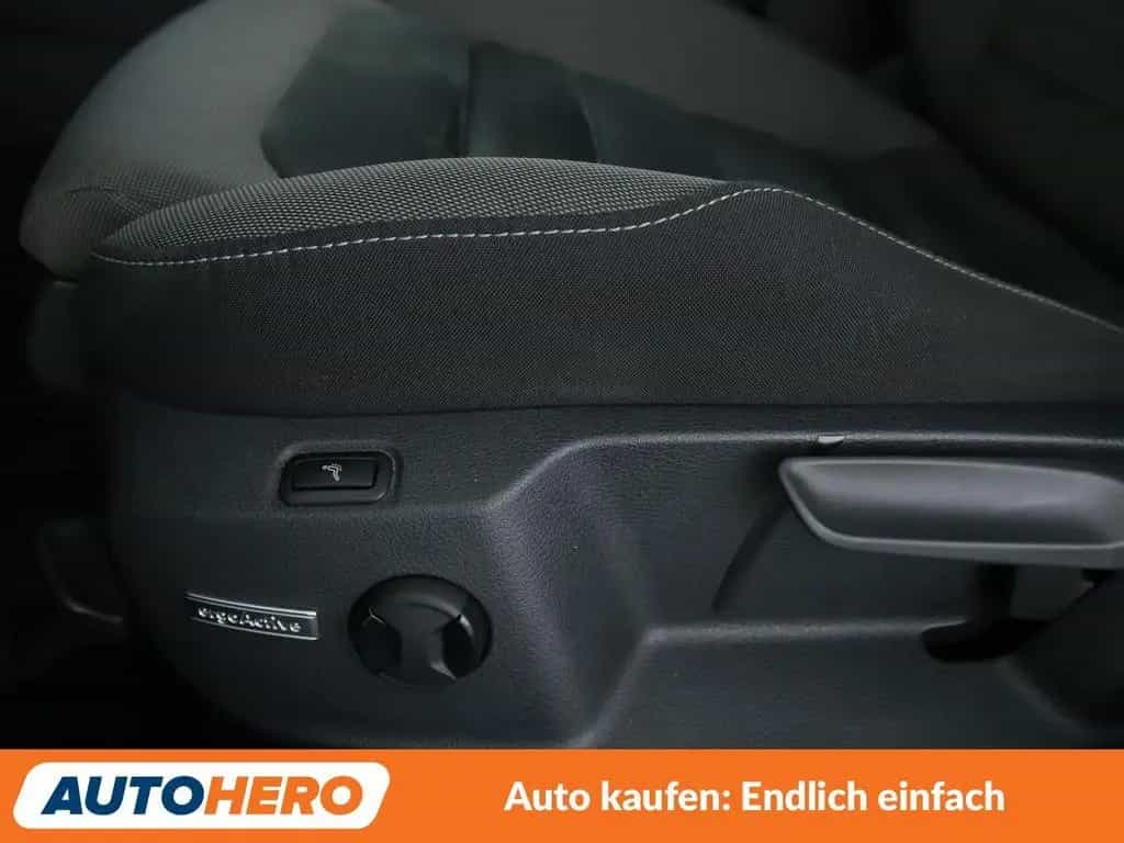 Volkswagen Golf VII 1.5 TSI ACT Highline BM Aut.*LED*ACC* 06/2017-photo-27