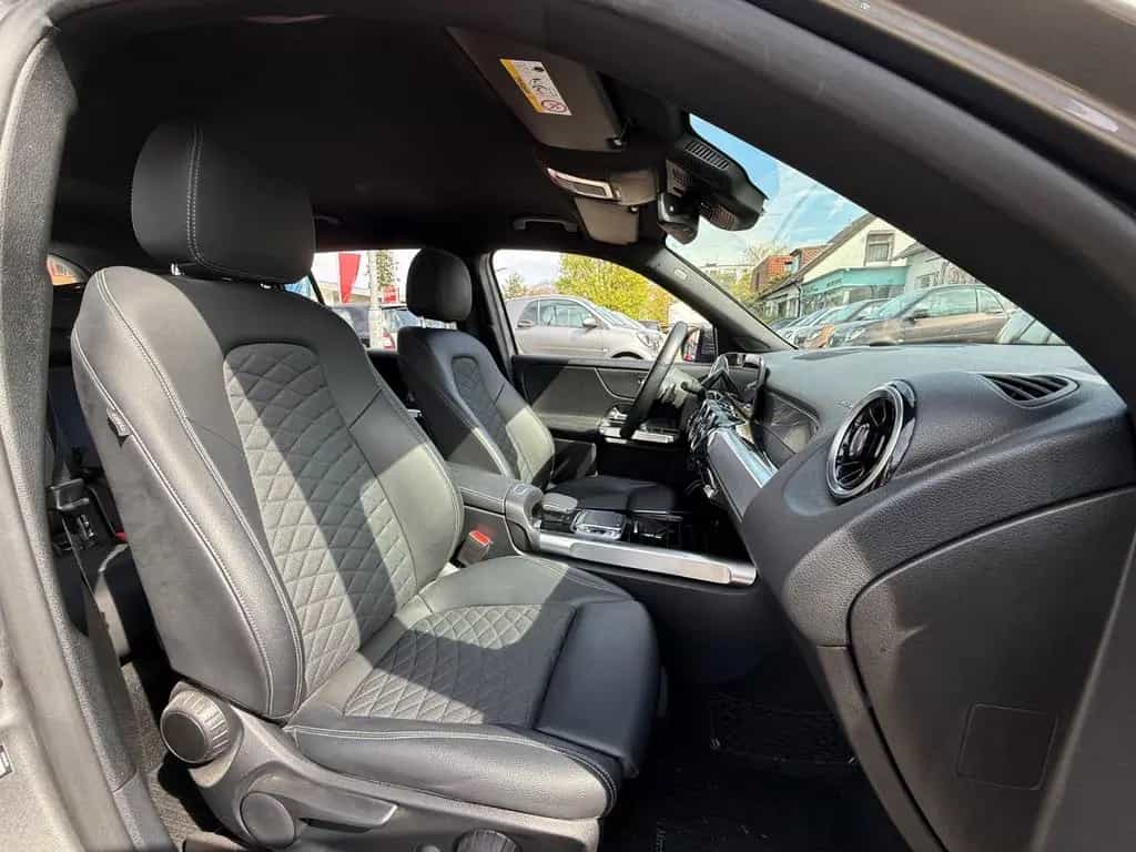 Mercedes-Benz GLB 200 *KAMERA*LED*AHK*NAVI*1.HAND* 10/2020-photo-27