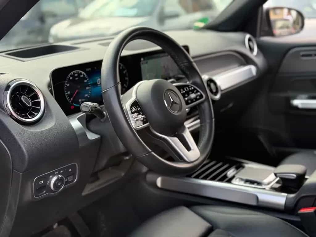 Mercedes-Benz GLB 200 *KAMERA*LED*AHK*NAVI*1.HAND* 10/2020-photo-40