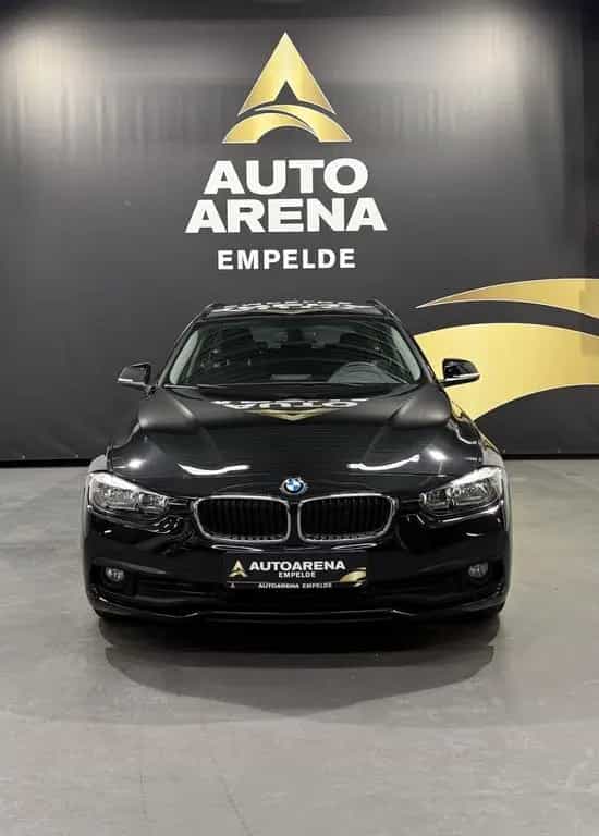BMW 3 Series 320d Touring *Autom*Navi*Keyless*PDC* 06/2017-photo-1