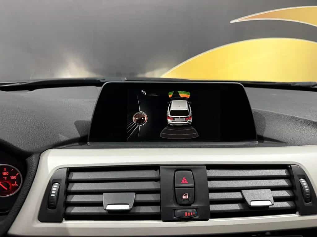 BMW 3 Series 320d Touring *Autom*Navi*Keyless*PDC* 06/2017-photo-18