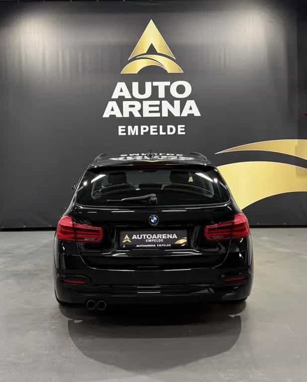 BMW 3 Series 320d Touring *Autom*Navi*Keyless*PDC* 06/2017-photo-5