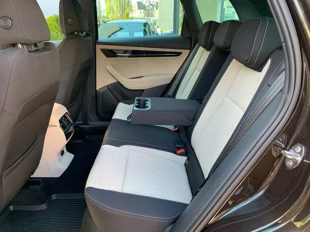 Skoda Karoq 1.5 TSI ACT Style AHK+NAVI+SHZ+PDC+ACC+LED 11/2018-photo-9