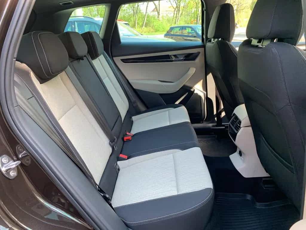 Skoda Karoq 1.5 TSI ACT Style AHK+NAVI+SHZ+PDC+ACC+LED 11/2018-photo-24