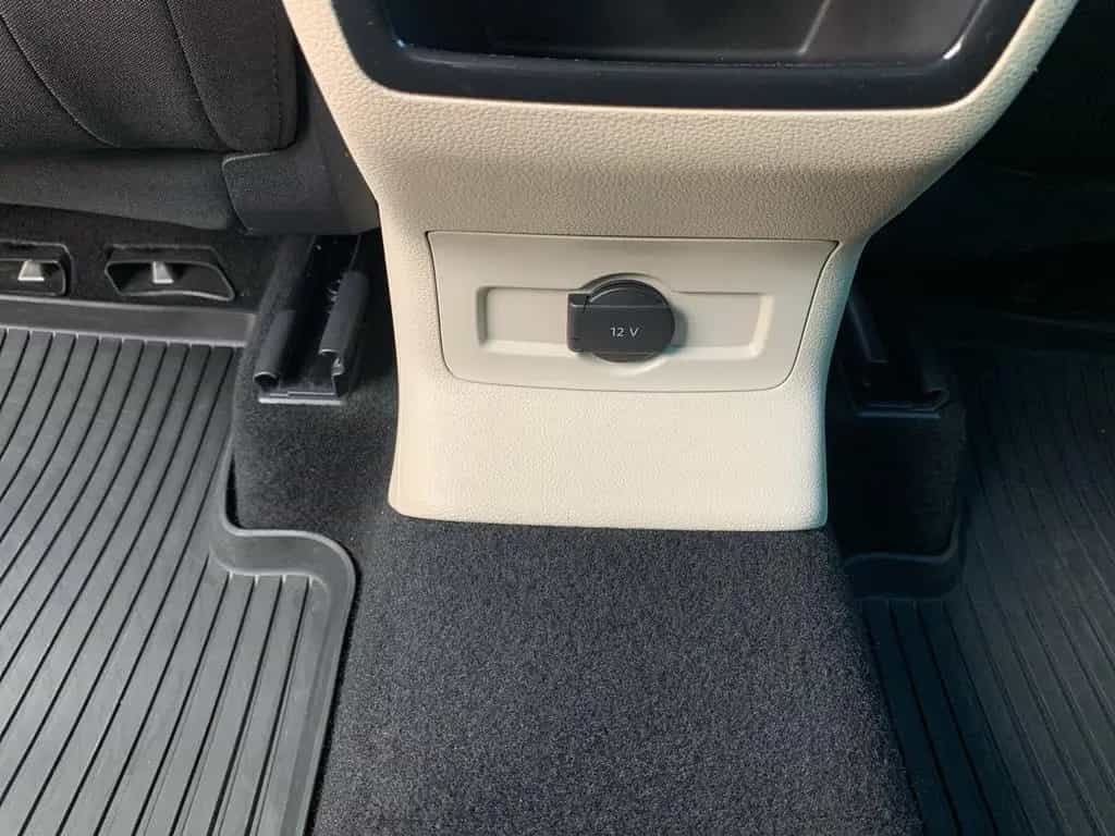 Skoda Karoq 1.5 TSI ACT Style AHK+NAVI+SHZ+PDC+ACC+LED 11/2018-photo-43