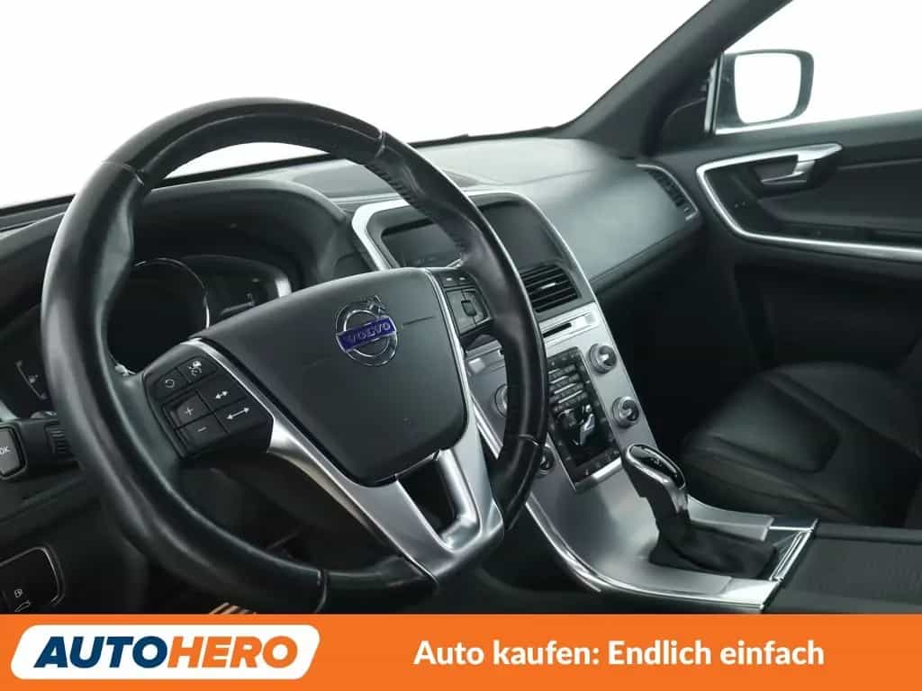 Volvo XC60 2.0 T5 Summum AWD Aut.*NAVI*BI-XENON*ACC* 02/2017-photo-10