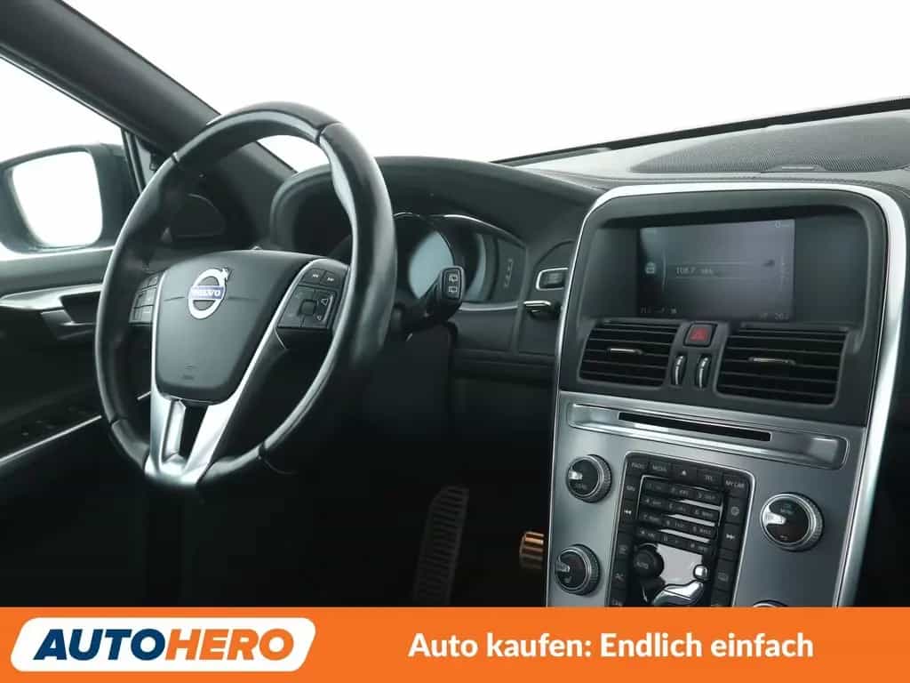 Volvo XC60 2.0 T5 Summum AWD Aut.*NAVI*BI-XENON*ACC* 02/2017-photo-12