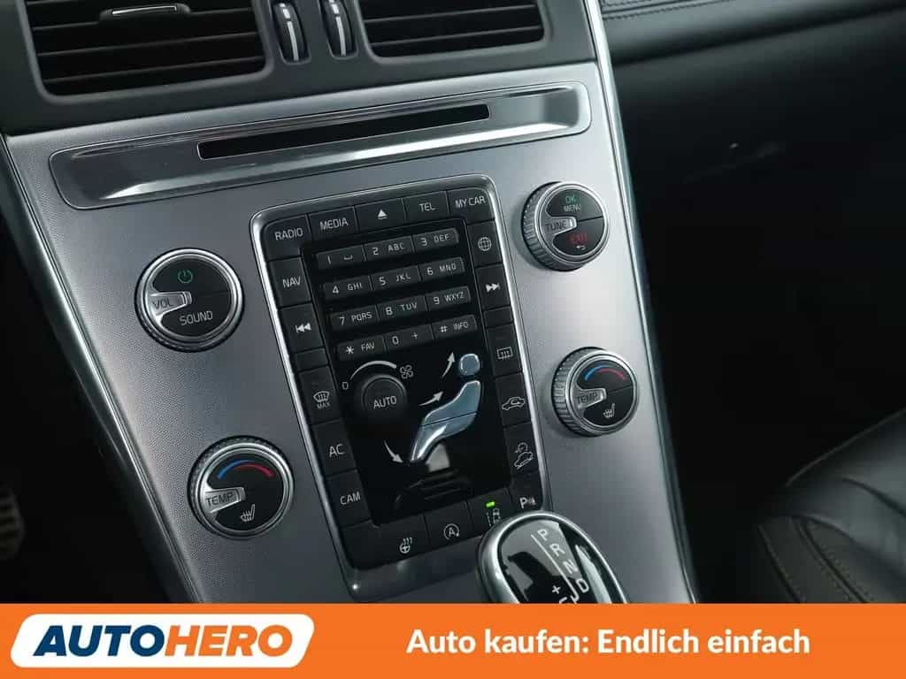 Volvo XC60 2.0 T5 Summum AWD Aut.*NAVI*BI-XENON*ACC* 02/2017-photo-22