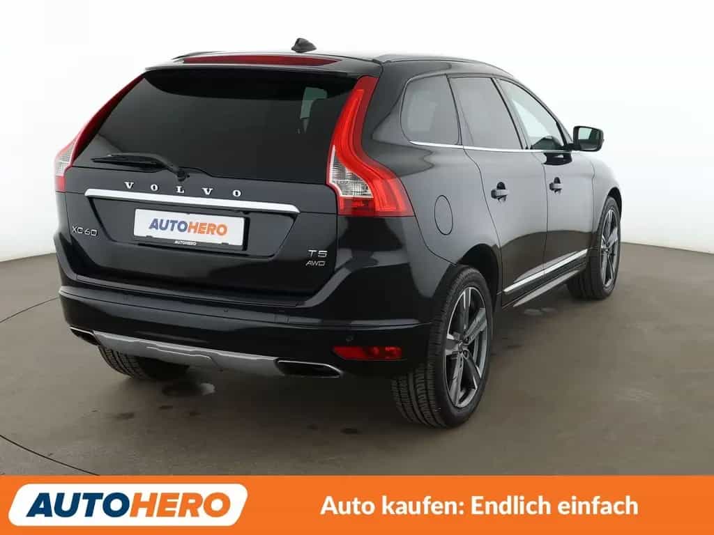 Volvo XC60 2.0 T5 Summum AWD Aut.*NAVI*BI-XENON*ACC* 02/2017-photo-5
