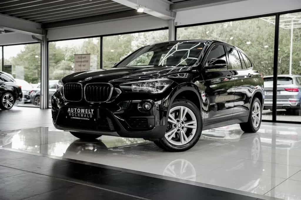BMW X1 18i Drive NAVI PDC KLIMA TÜV NEU GARANTIE 01/2016-photo-1