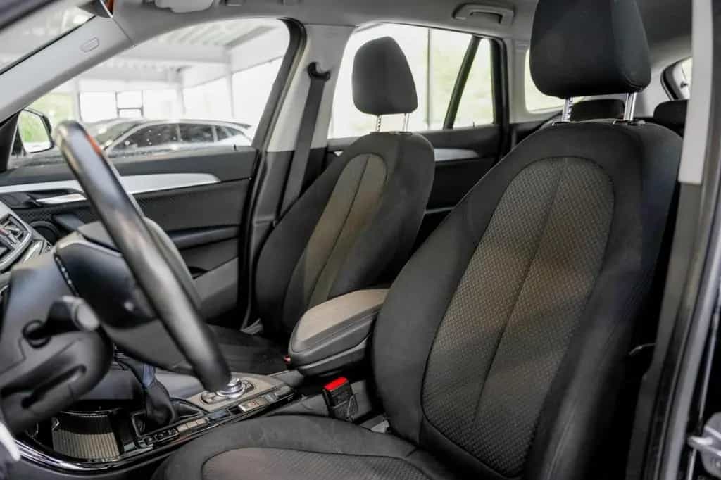 BMW X1 18i Drive NAVI PDC KLIMA TÜV NEU GARANTIE 01/2016-photo-11